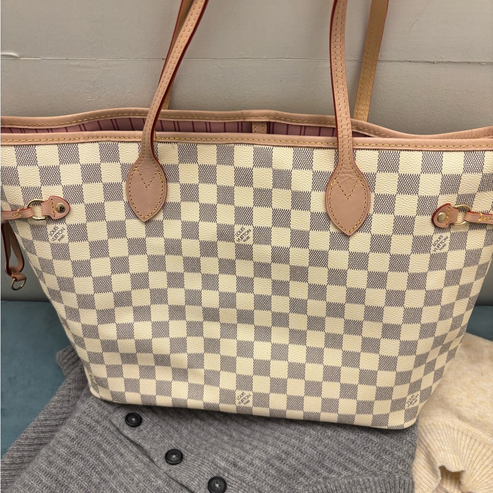 Louis Vuitton Shoulder Bag